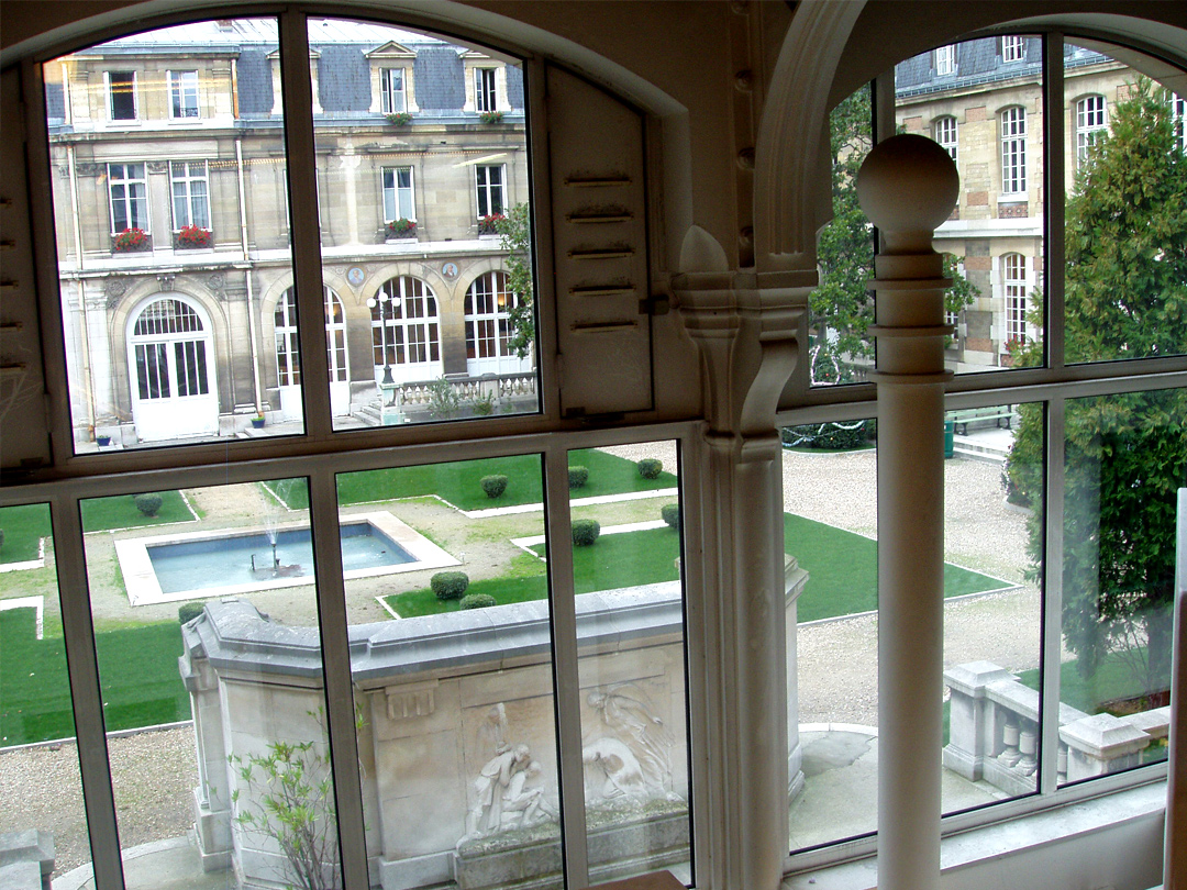 Monument aux morts - Cour d'honneur - Janson-de-sailly